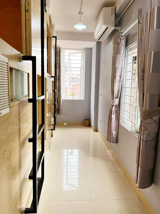TrangTien Hostel Hanoi Buitenkant foto