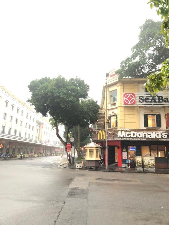 TrangTien Hostel Hanoi Buitenkant foto